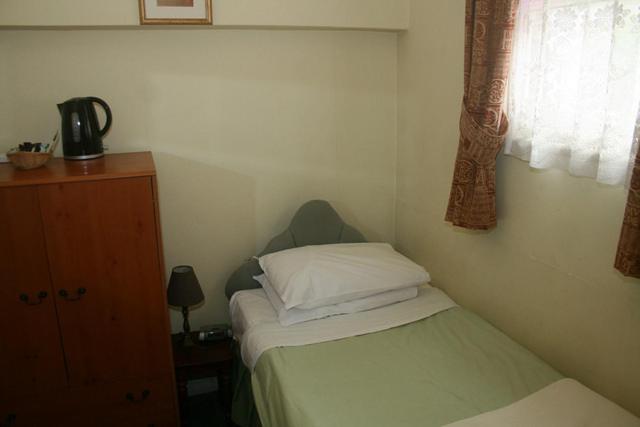 The Knoll Guesthouse Newport  Room photo