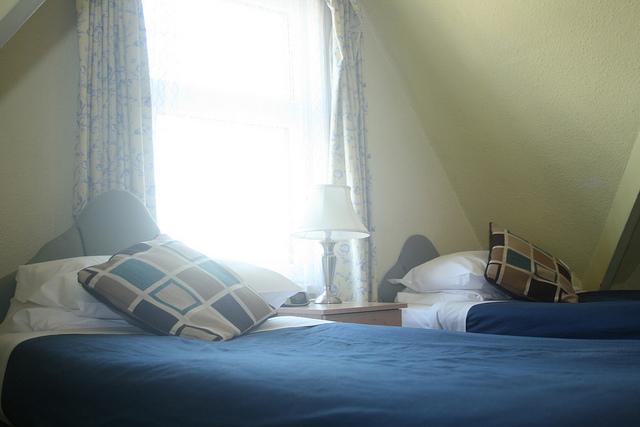 The Knoll Guesthouse Newport  Exterior photo